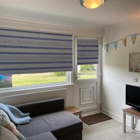 Chalet 87 Sandown Bay Holiday Centre Generous Money Off Ferry Crossing & Special Offer Until End Of June, September And Halloween Deals Now On Екстериор снимка