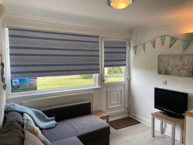 Chalet 87 Sandown Bay Holiday Centre Generous Money Off Ferry Crossing & Special Offer Until End Of June, September And Halloween Deals Now On Екстериор снимка